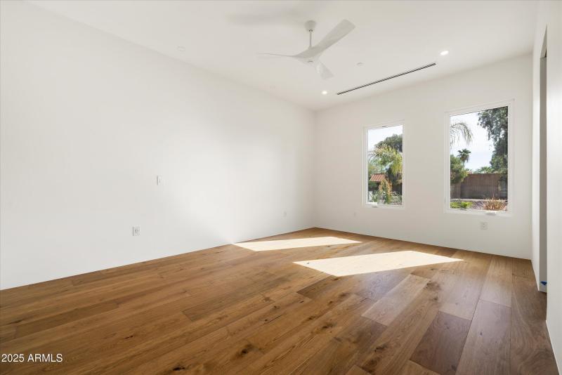 37-6026 E Pershing Dr_37