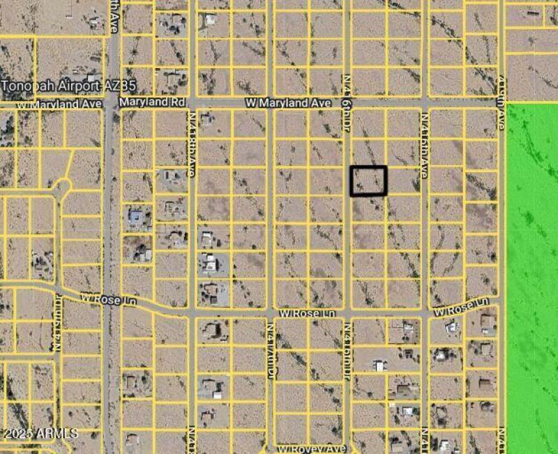 high contrast lines-1