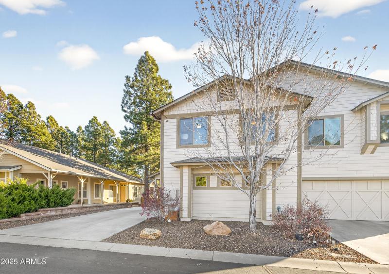 1128 N Flowing Springs Trl