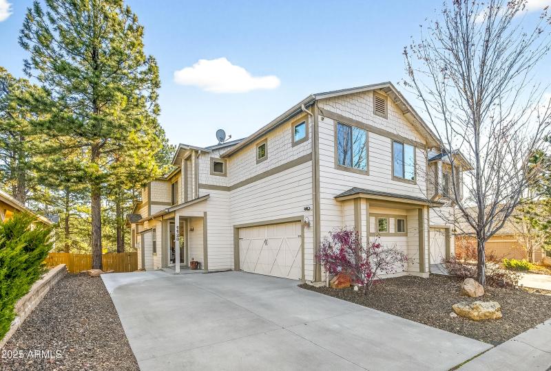 1128 N Flowing Springs Trl