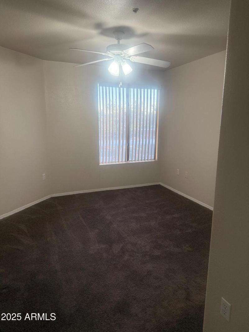 2071 Hawthorne Master Bedroom