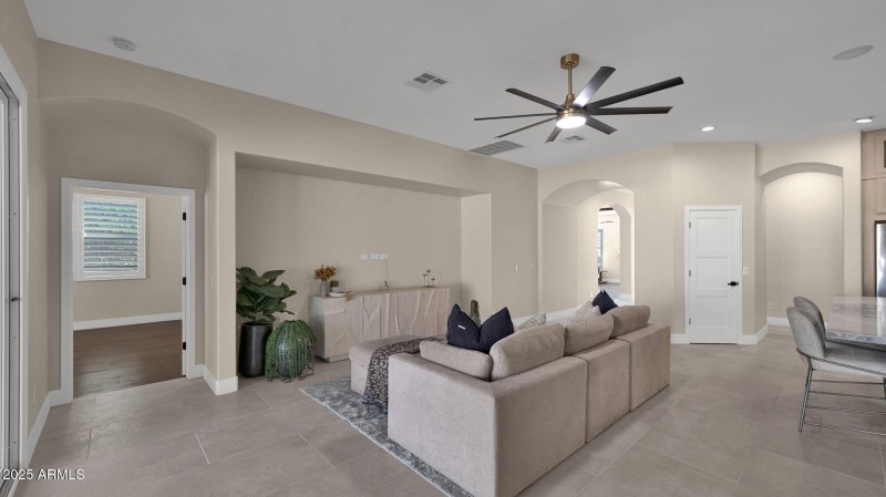 44-web-or-mls-P1276463