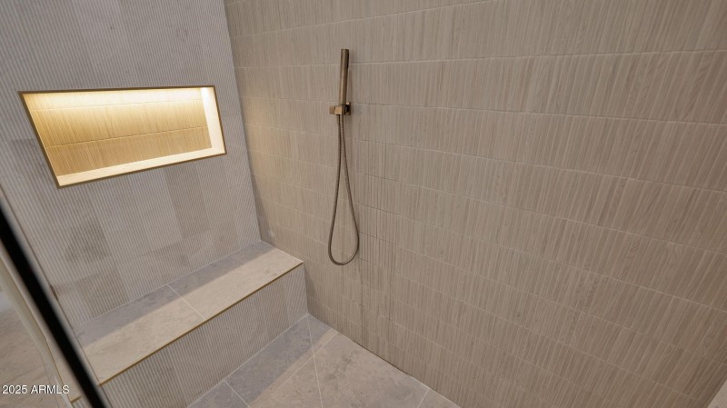 52-web-or-mls-P1276623