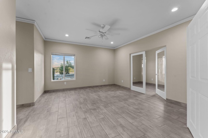 4045 Black Mountain Rd