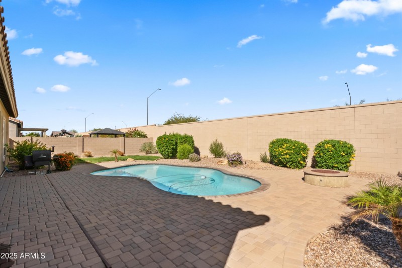 39-20251108-DSC09330