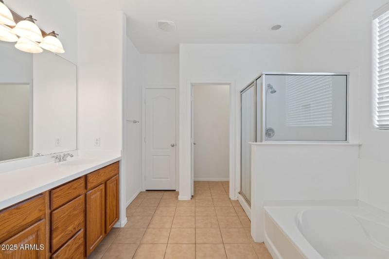 2 Interiors-15 (Large)