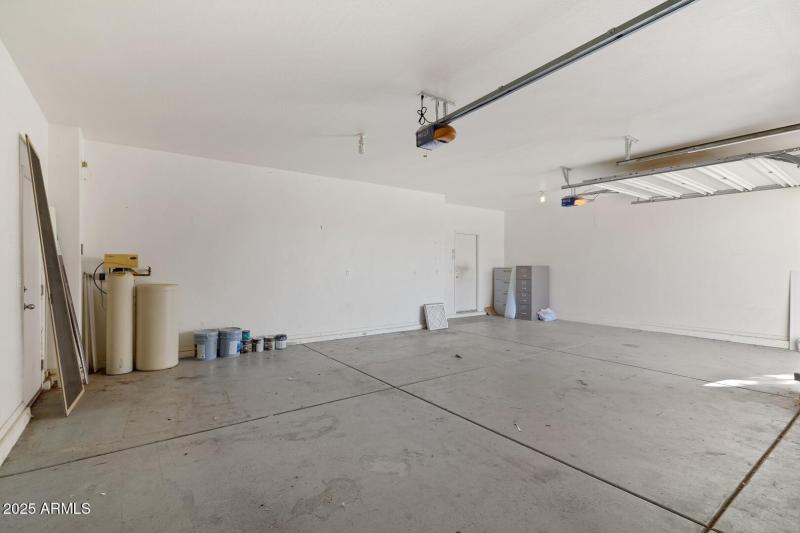 2 Interiors-25 (Large)