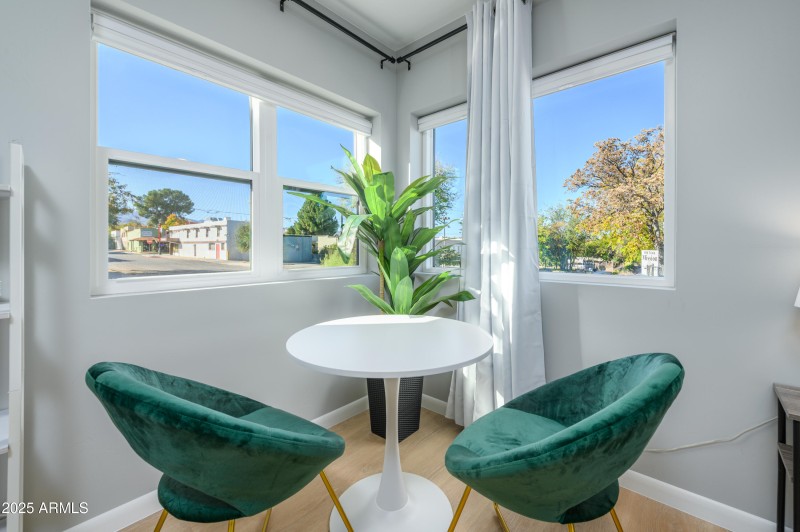 107 E Pinal Street-19