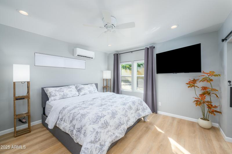 107 E Pinal Street-16