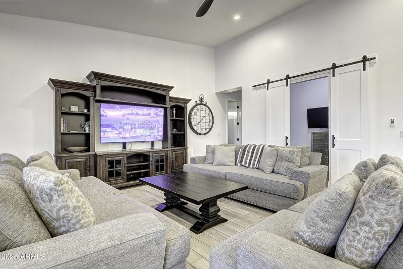 4095 E Nisbet Rd (6)