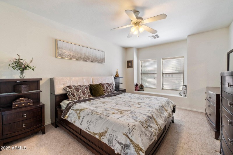 Example of Furnished Large BR 2 of 5/6