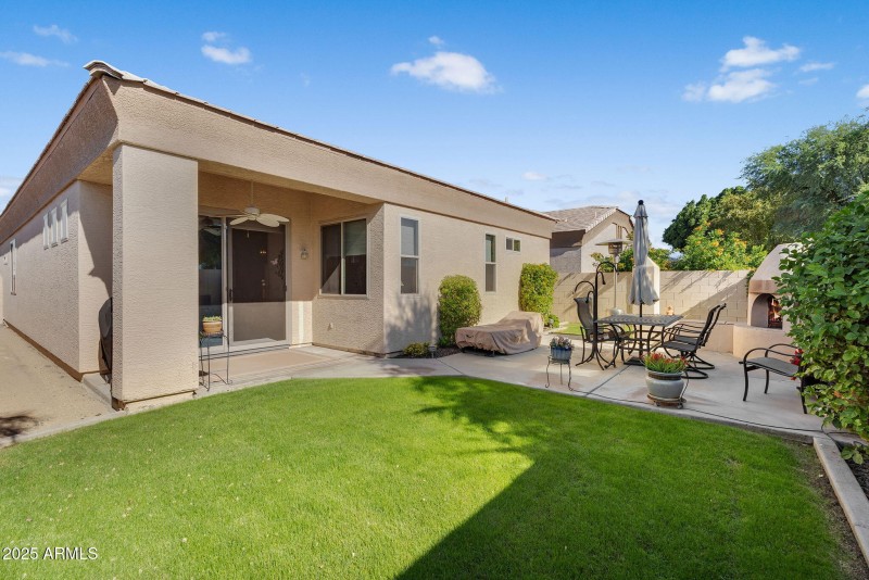 Backyard – Covered Patio