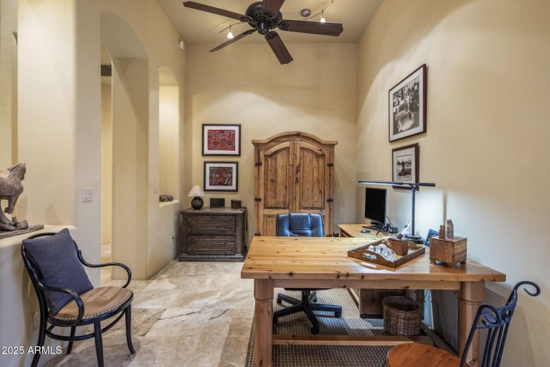 Office with Arched Detailing