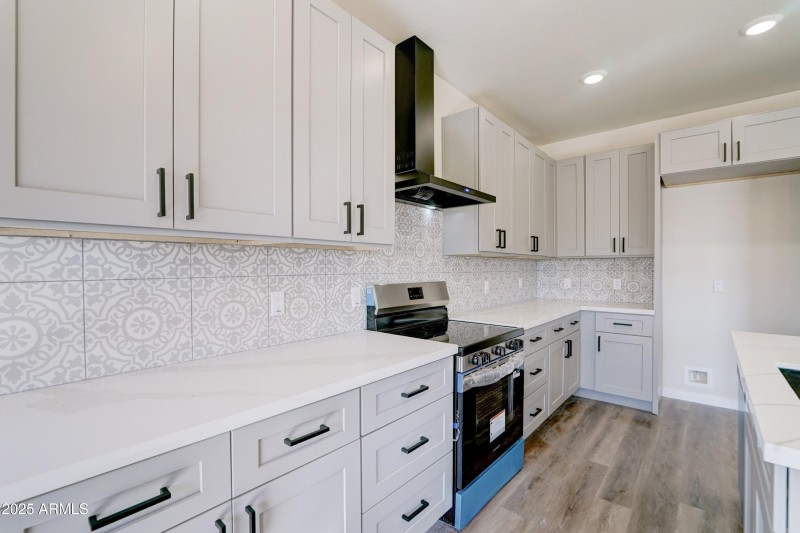 12503 W Cabrillo Dr-8