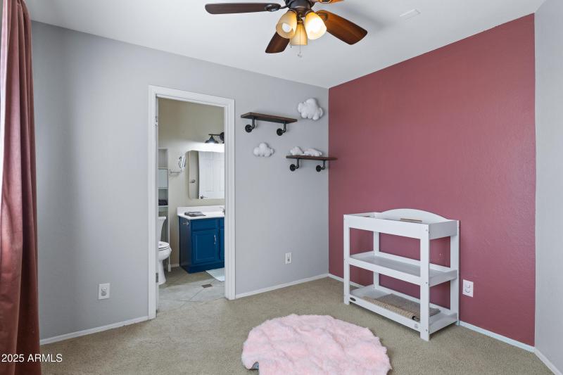 1645 N Saguaro St-30