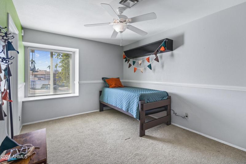 1645 N Saguaro St-26