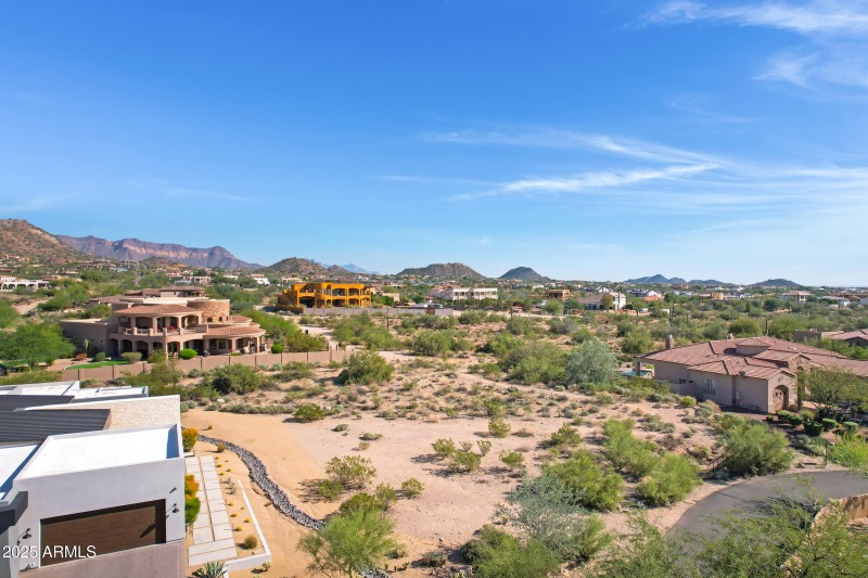 3545 N Ladera Cir-16