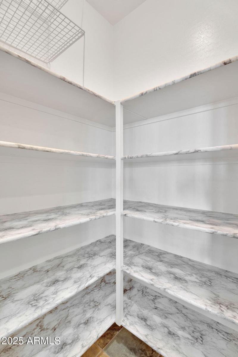 12-web-or-mls-3586 E Riopelle Ct-18