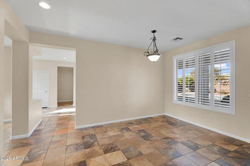 14-web-or-mls-3586 E Riopelle Ct-8