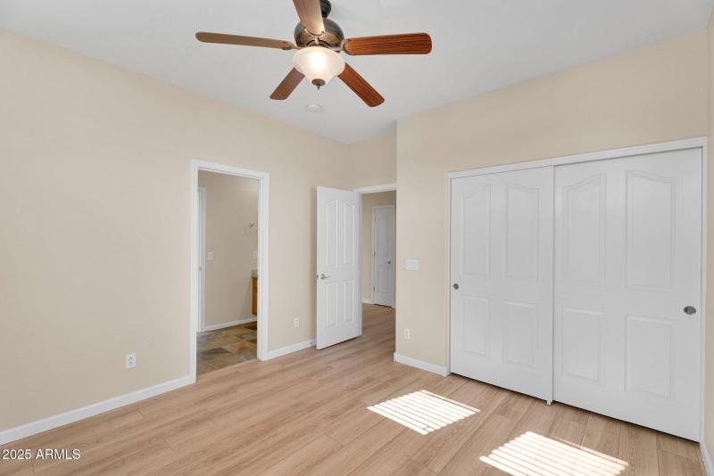 40-web-or-mls-3586 E Riopelle Ct-40