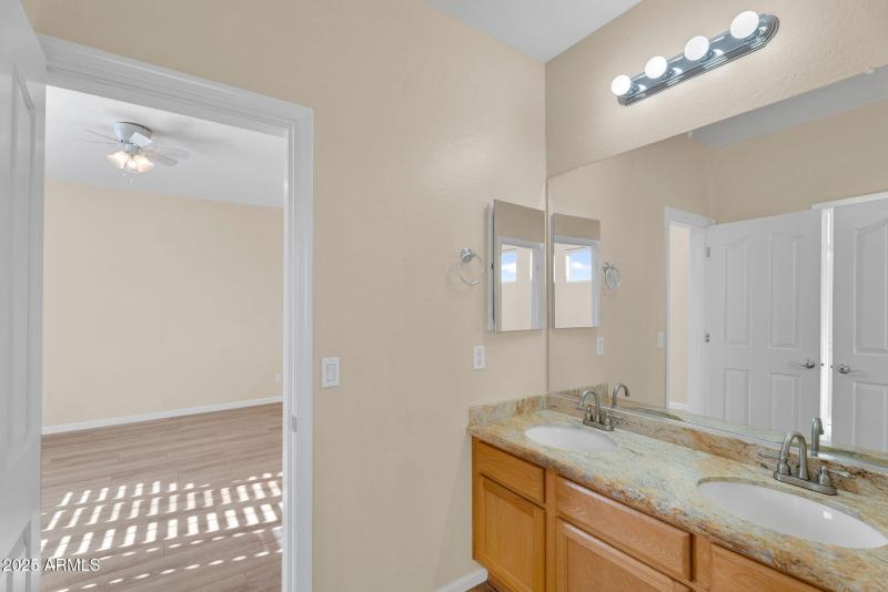 41-web-or-mls-3586 E Riopelle Ct-41