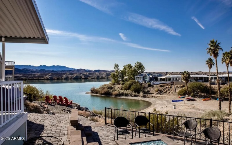 52f911e8cc6cc49f0134ead15d621ddcl-m11205