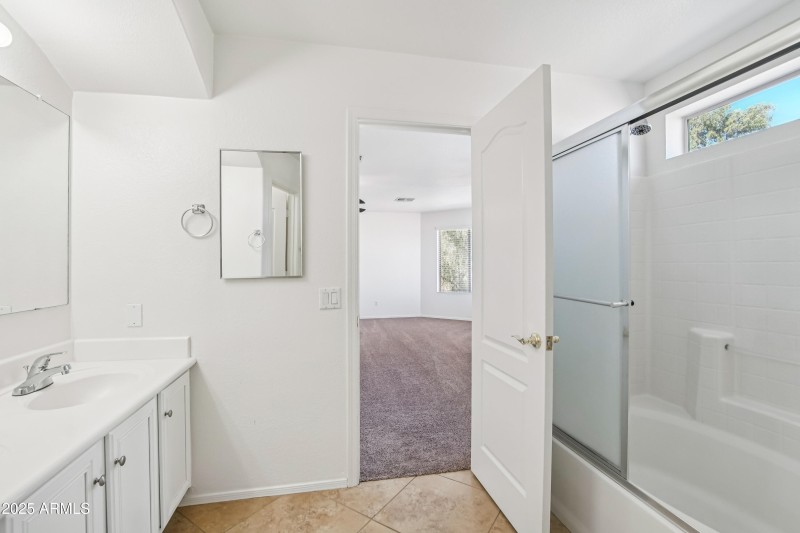 20-print-N Bobcat Way-S1311-020