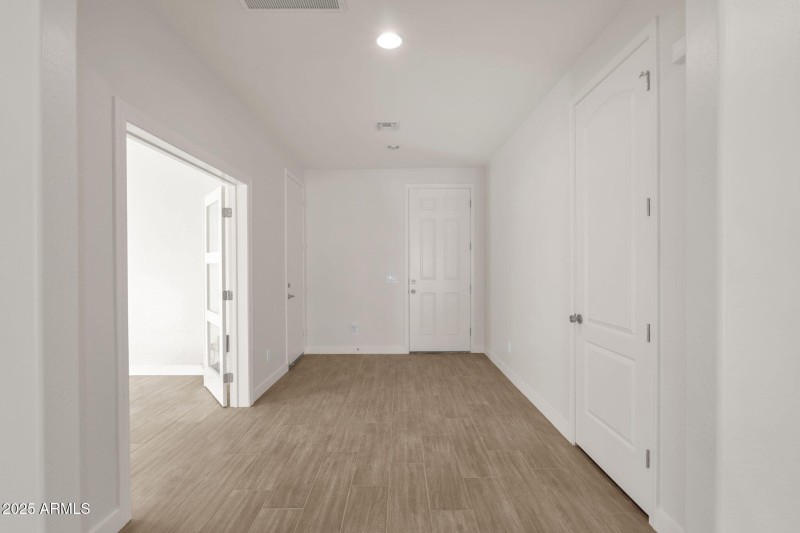 1-web-or-mls-15360-w-corrine-dr