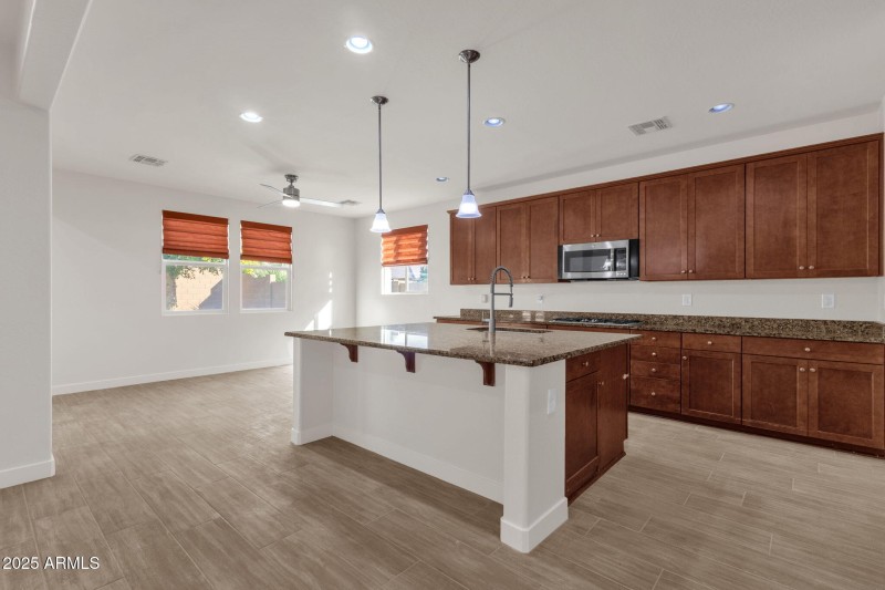 13-web-or-mls-15360-w-corrine-dr