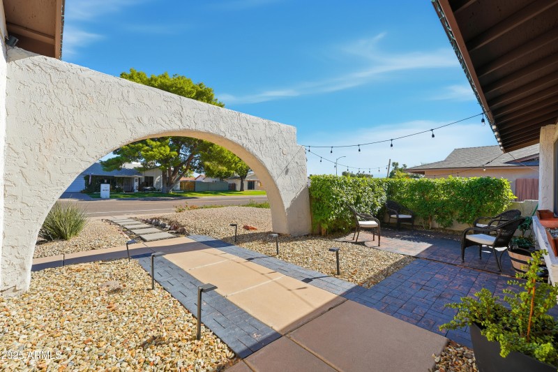 05-002-front-exterior