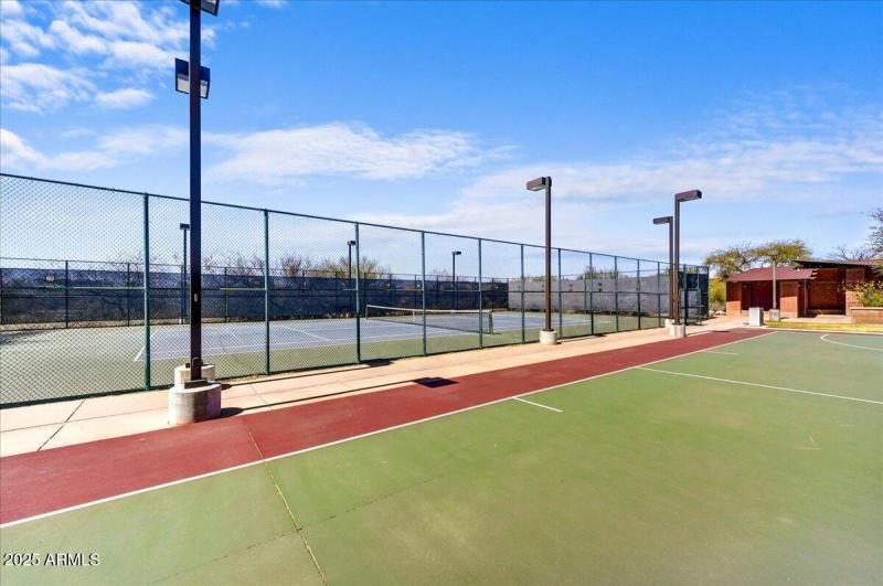 32-Area Tennis Courts