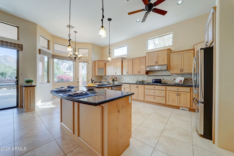 6841 E Quail Hideaway Ln-6