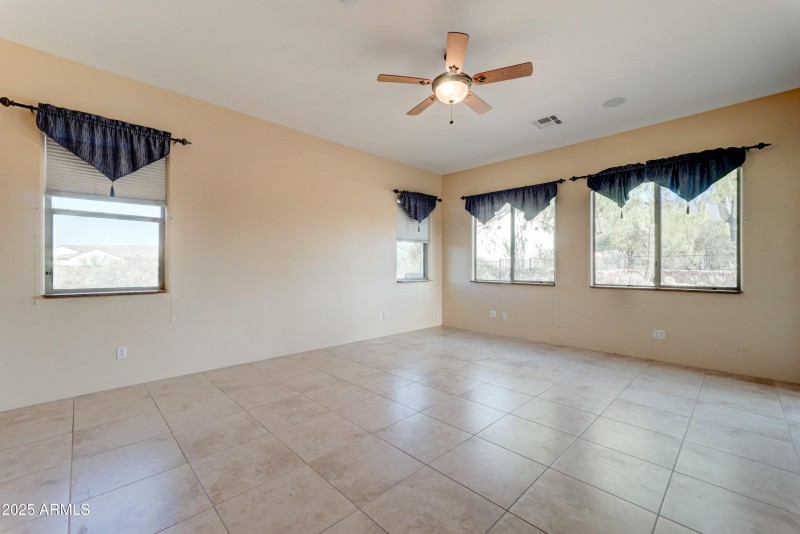 6841 E Quail Hideaway Ln-19