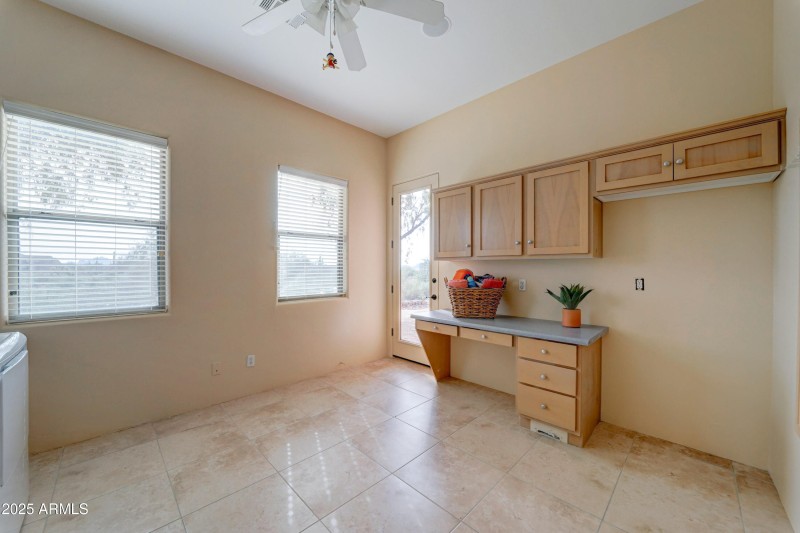 6841 E Quail Hideaway Ln-36