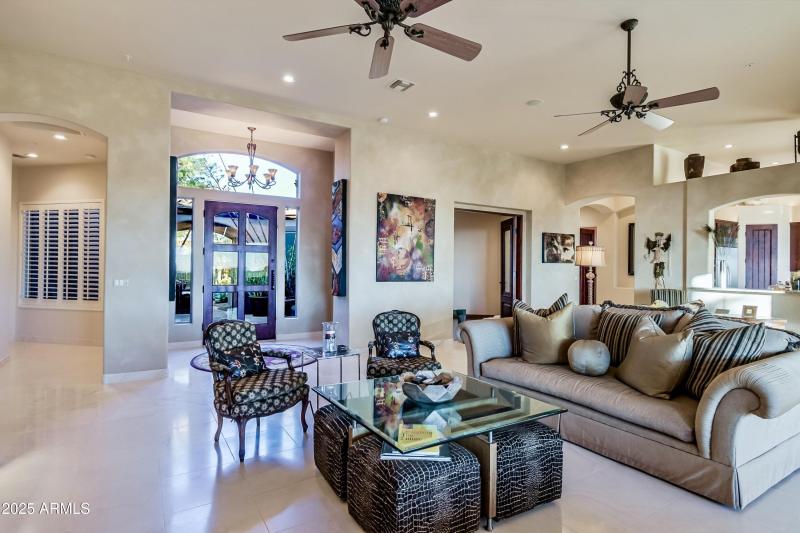 Open/bright living concept