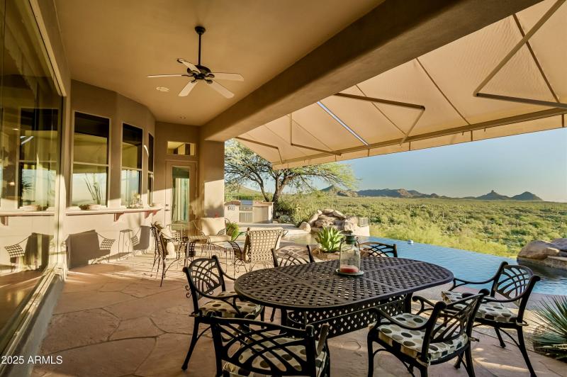 Sweeping mountain and Valley views