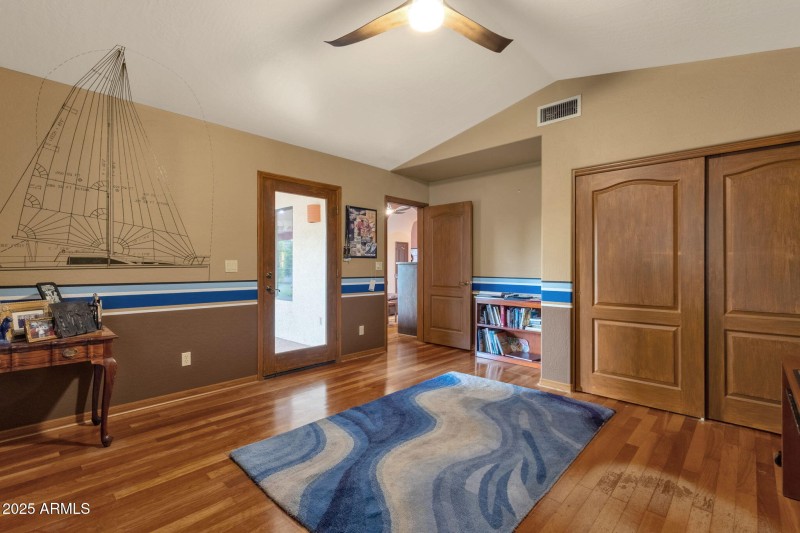 35-web-or-mls-1911-e-bruce-ave