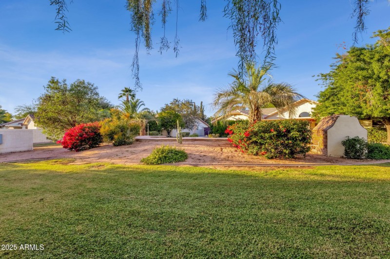 88-web-or-mls-1911-e-bruce-ave