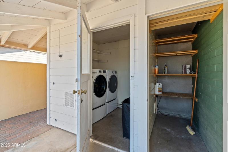 24-Laundry & Utility