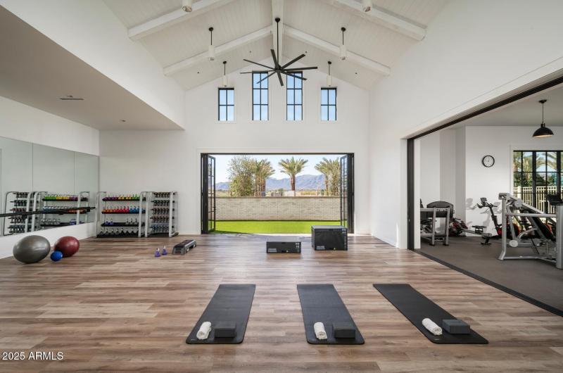 Community Gym Yoga Space