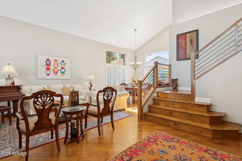 4-web-or-mls-4601-w-flint-st