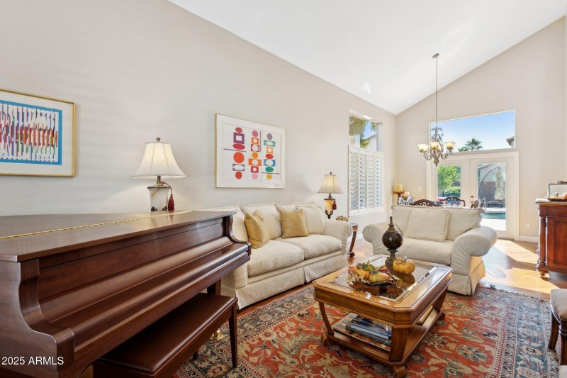 8-web-or-mls-4601-w-flint-st