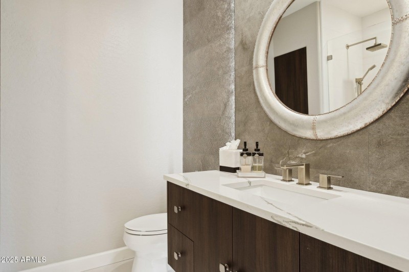 29-web-or-mls-4601-w-flint-st