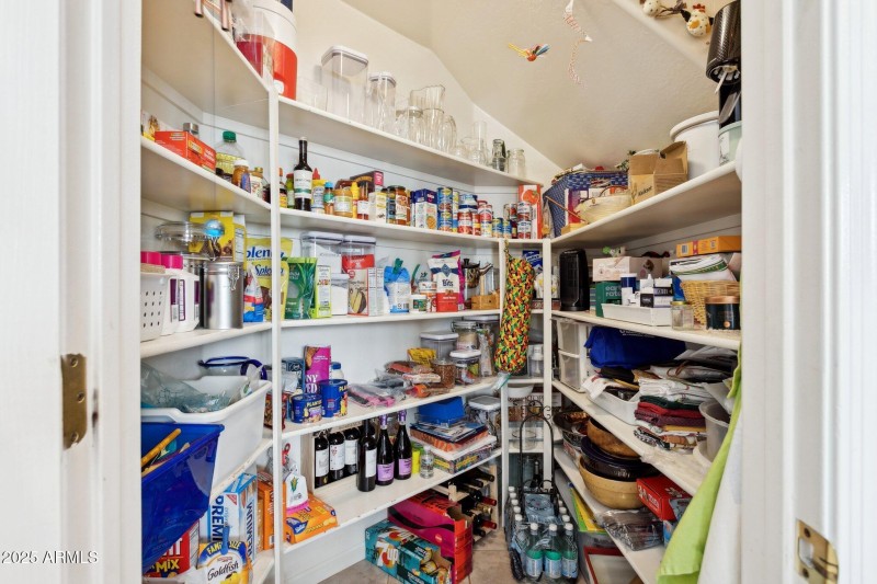 32-web-or-mls-4601-w-flint-st