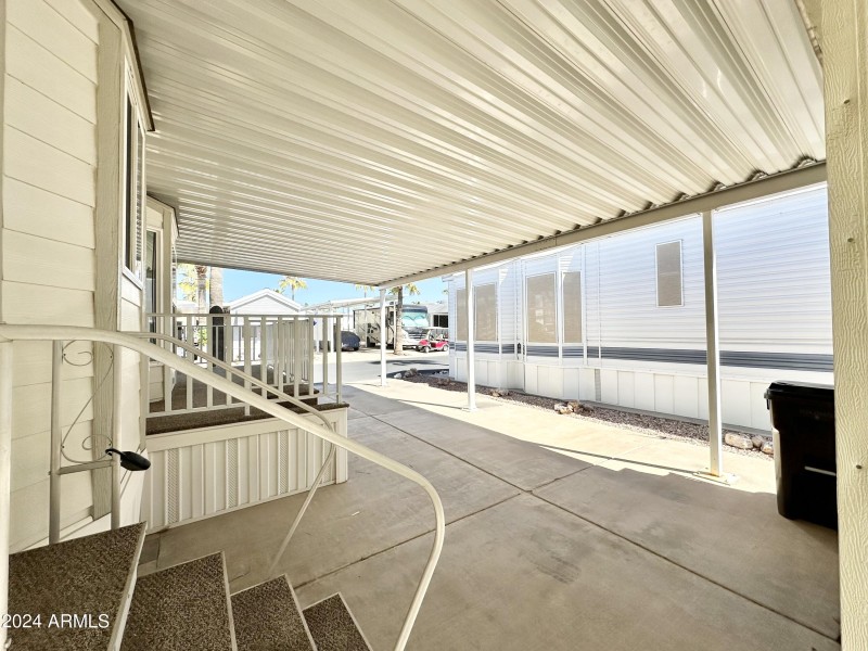 CARPORT