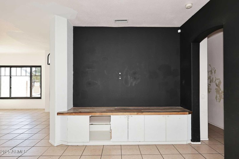 Great Room-Entertainment Wall