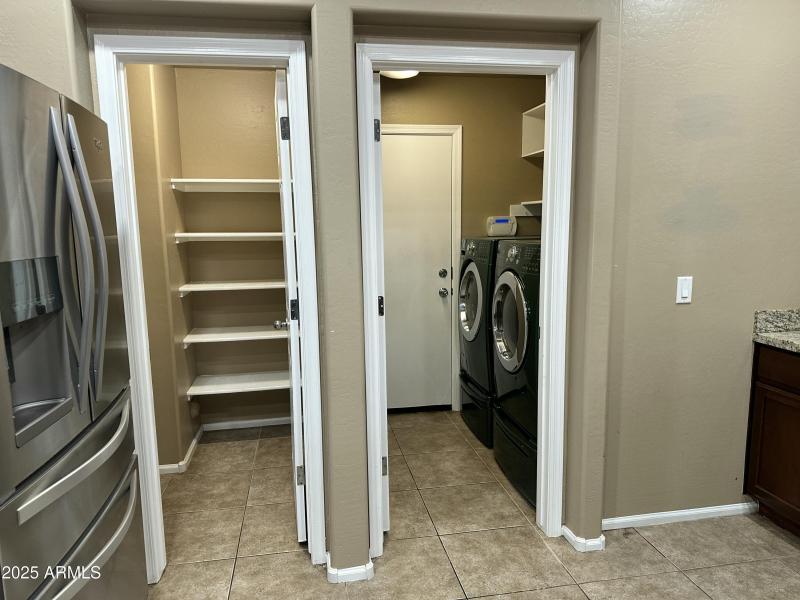 20251116_225202246_iOS