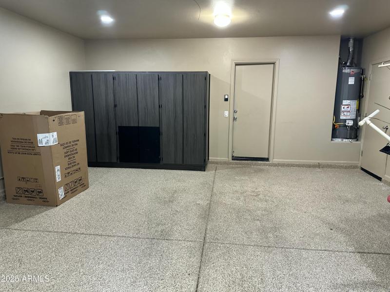 20251116_225240503_iOS