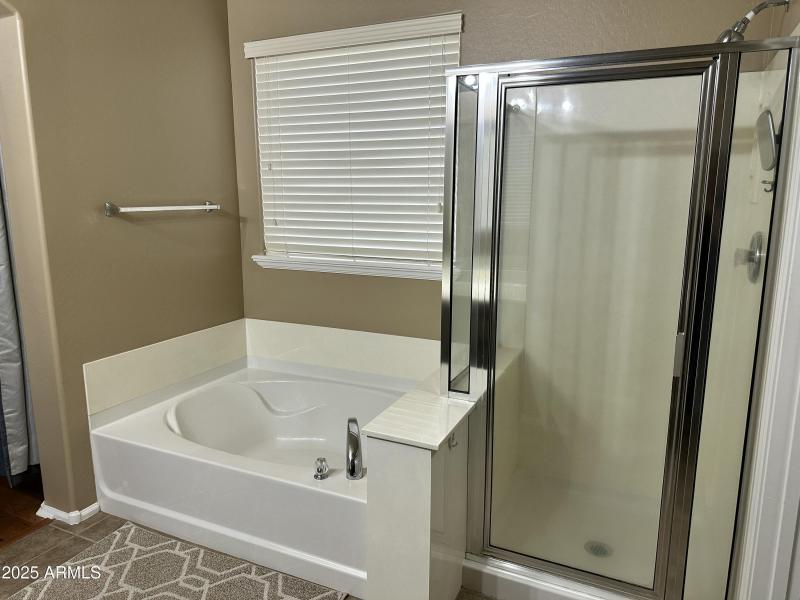 20251116_225829382_iOS