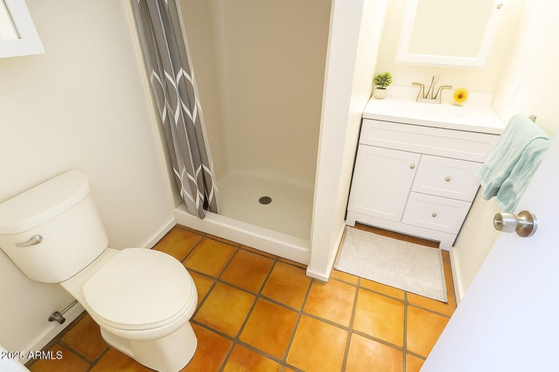 5418EYolanthaSt_62959_24